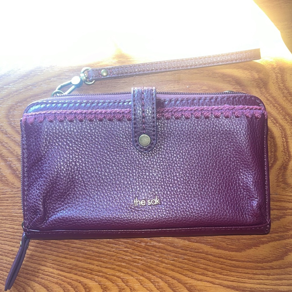 The Sak Smartphone Large Maroon/plum Wallet